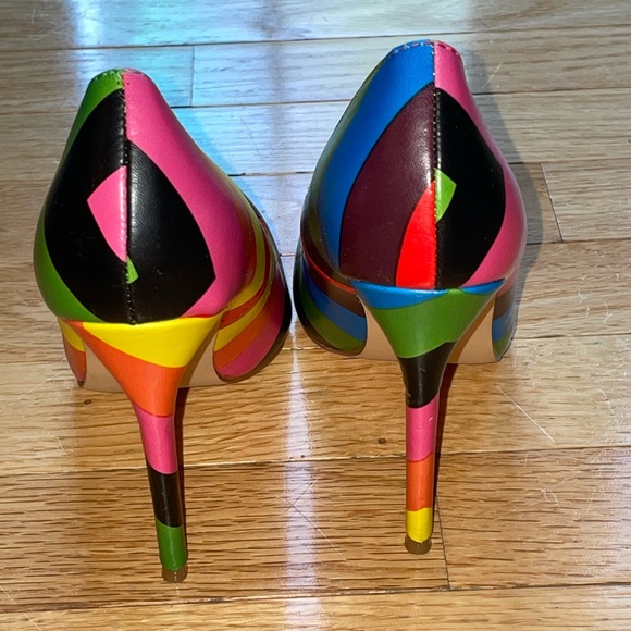 Colorful PRIDE 🌈 heels pumps 5 1/2 - Picture 11 of 14